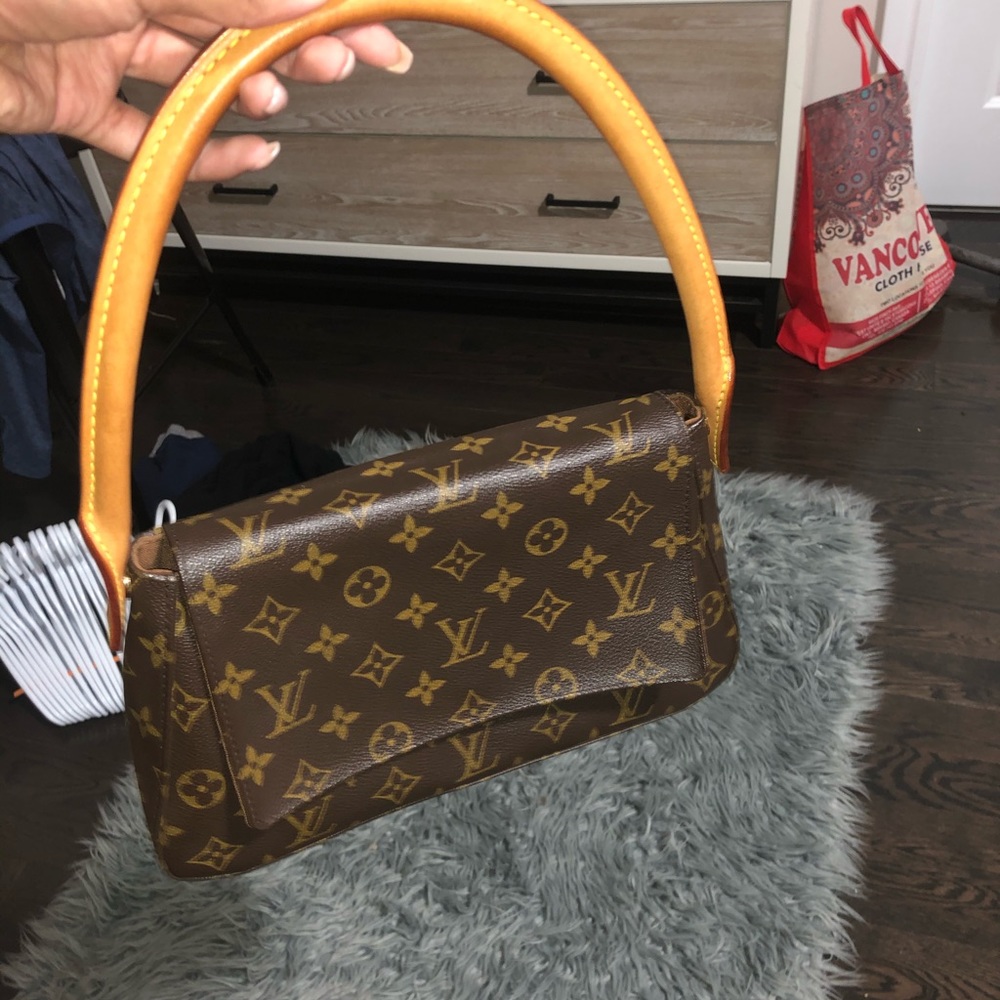 Louis Vuitton Looping mini shoulder bag